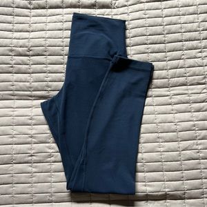 Lululemon Aligns 25” True Navy